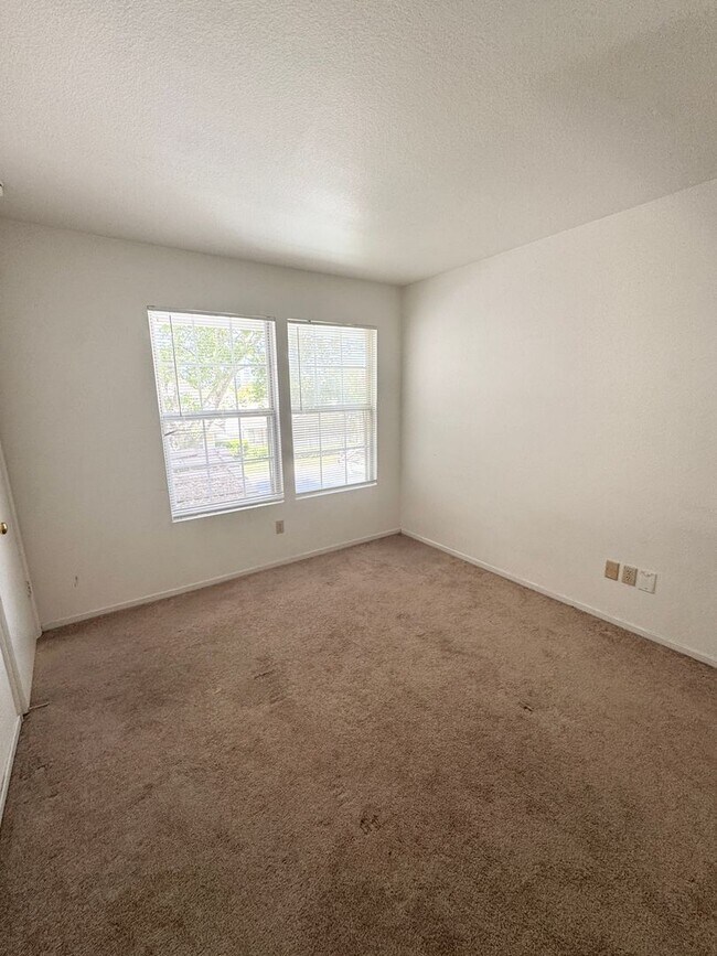 Building Photo - 310 Brightstone Cir