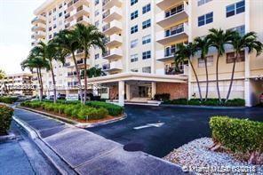 Building Photo - 401 Golden Isles Dr
