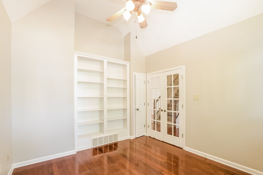 Building Photo - 1225 Havenwood Dr