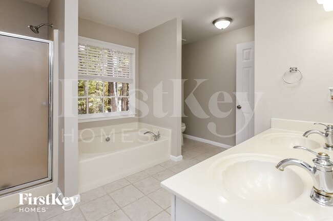 Building Photo - 4004 Southbrook Ct NW