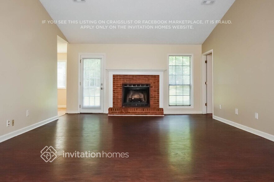 Building Photo - 213 Northbridge Dr