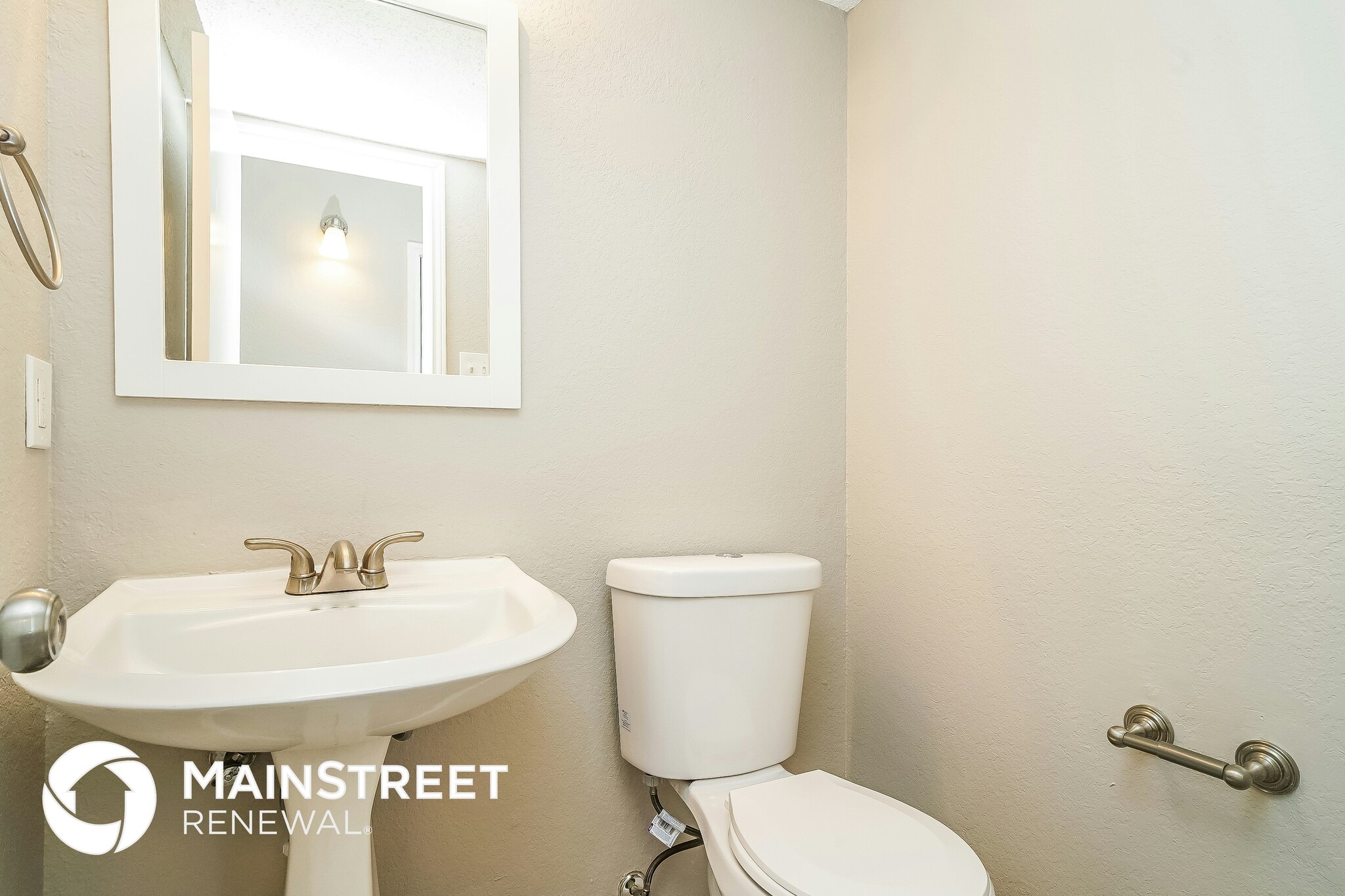 Building Photo - 6615 W Lynn Creek Dr