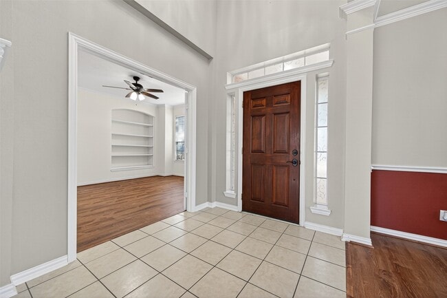 Building Photo - 12414 Montebello Manor Ln