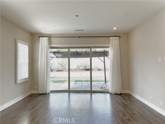 Building Photo - 127 Turnstone