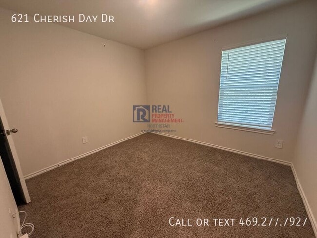 Building Photo - 621 Cherish Day Dr