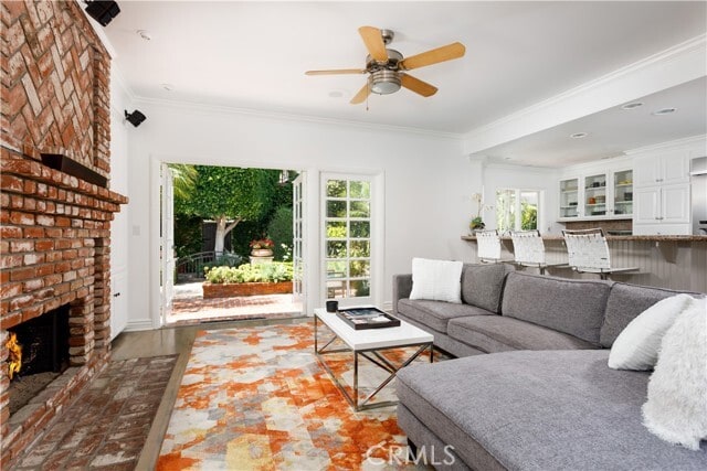 Building Photo - 111 Via Undine