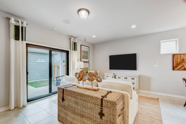 Building Photo - 1728 Artesian Springs Xing