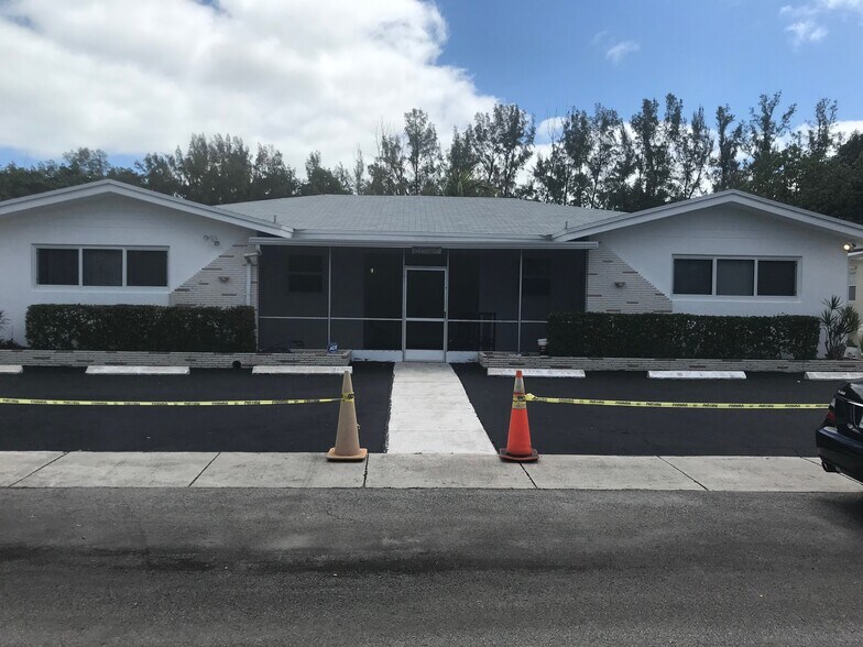 Building Photo - 13155 Emerald Dr