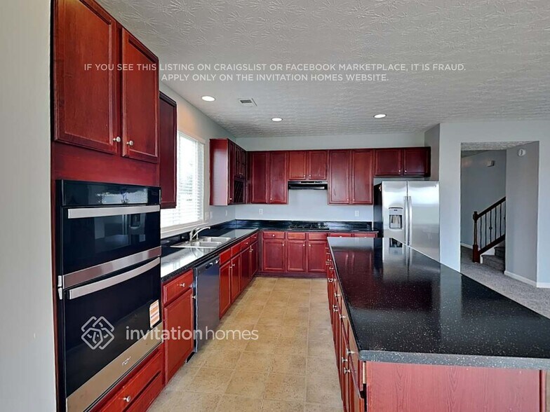 Building Photo - 6500 Waterford St SW