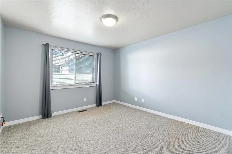 Building Photo - 2114 N Rosedust Dr