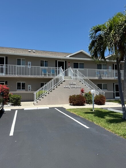 Building Photo - 1339 SE 46th Ln