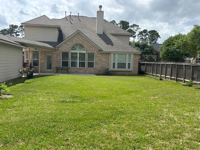 Building Photo - 19538 Piney Lake Dr