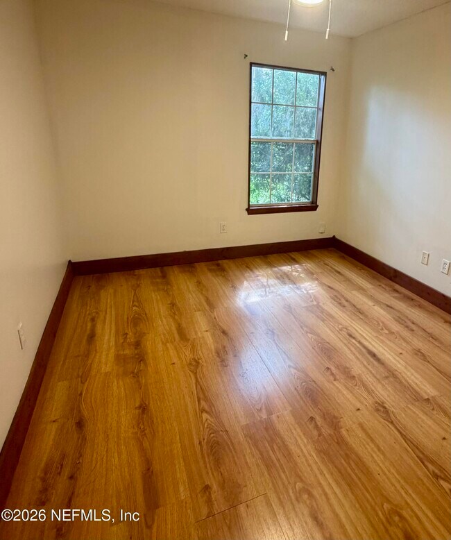 Building Photo - 1523 Blue Heron Ct