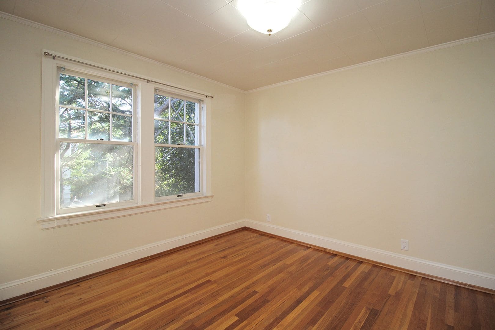 Building Photo - 1928 SW Laurel St