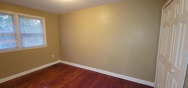 Building Photo - 5928 Hillen Rd