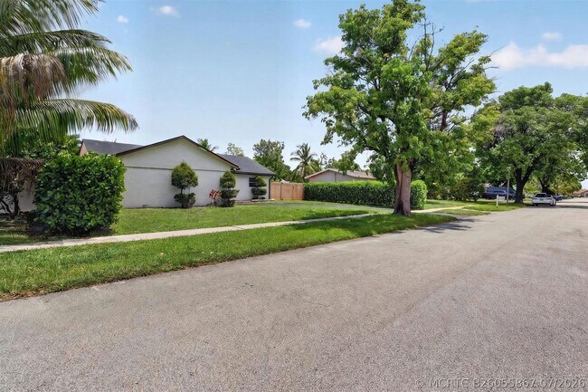 Building Photo - 8131 NW 44th Ct