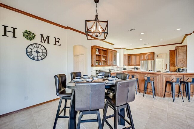 Building Photo - 811 Mallard Pointe Dr