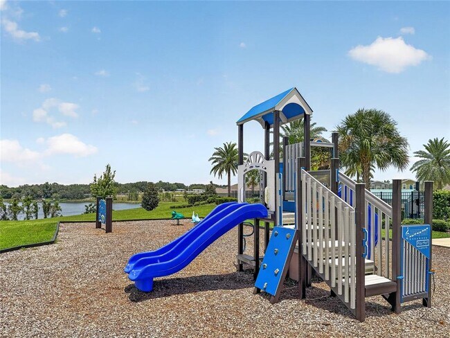 Building Photo - 3004 Jessamine Dr