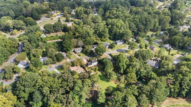 Building Photo - 3913 Hadley Farm Dr