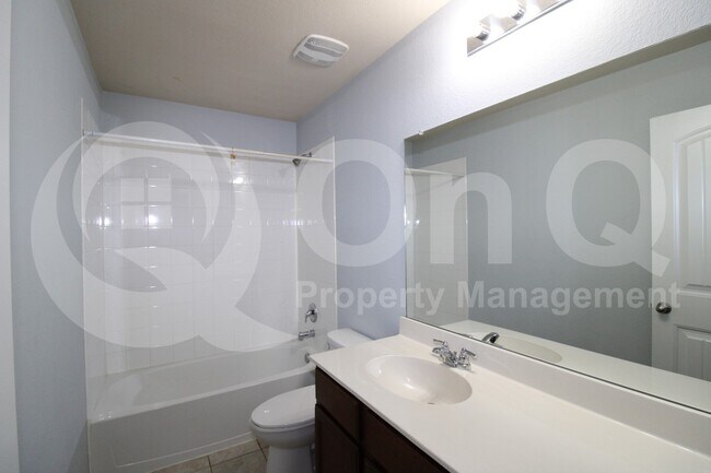 Building Photo - 1115 Quartz Trl
