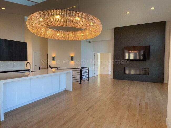 Building Photo - 14973 W 32nd Dr