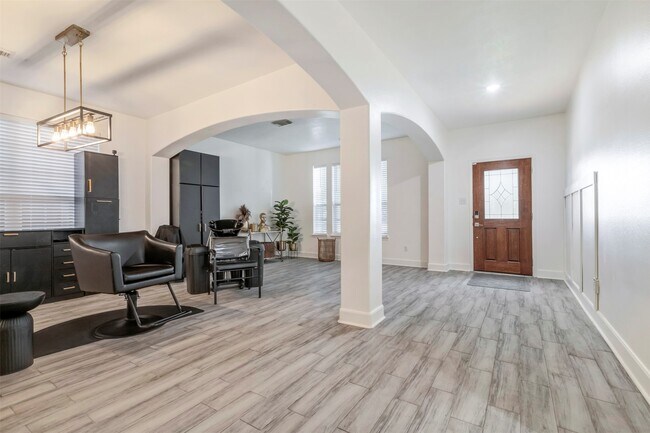 Building Photo - 22406 Miramar Crest Dr