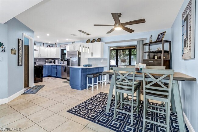 Building Photo - 69 7th St