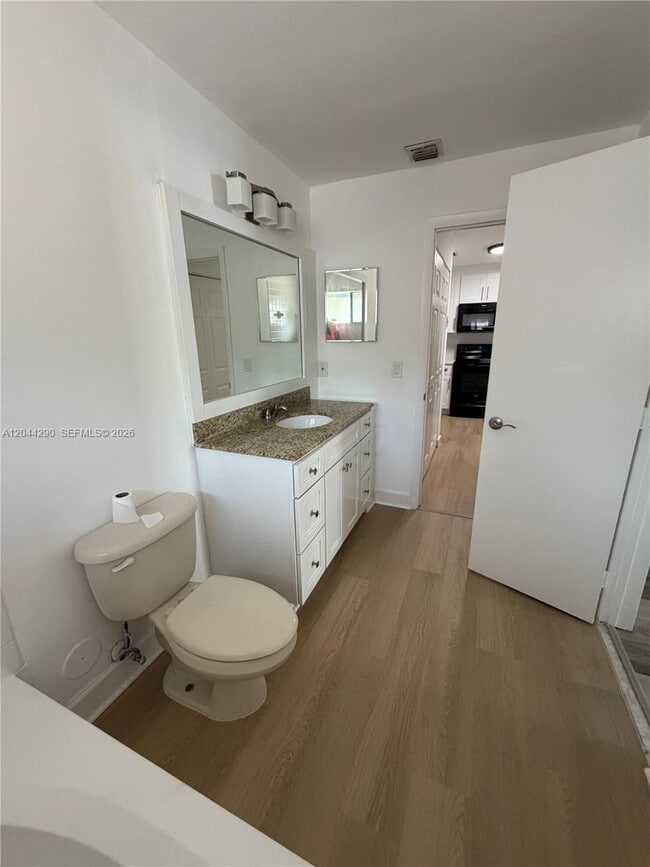 Building Photo - 1808 Runners Way