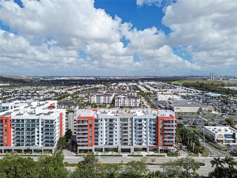 Building Photo - 7661 NW 107th Ave