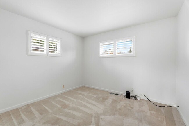Building Photo - One-of-a-Kind Home with Pool, Gazebo, and Sunken Conversation Pit!
