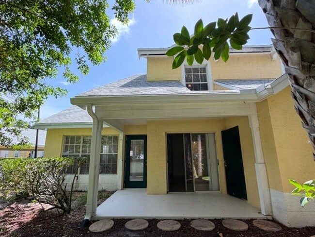 Building Photo - 6308 La Costa Dr