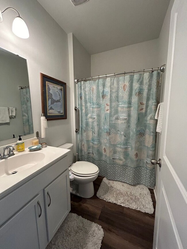 Building Photo - Charming home in Gated Community of Coffee...