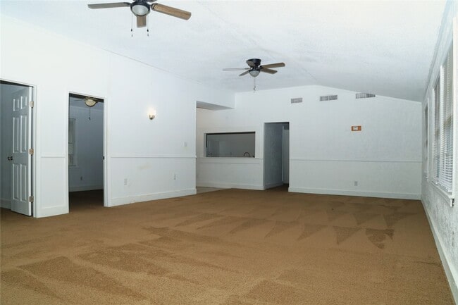 Building Photo - 1129 N Arcola St