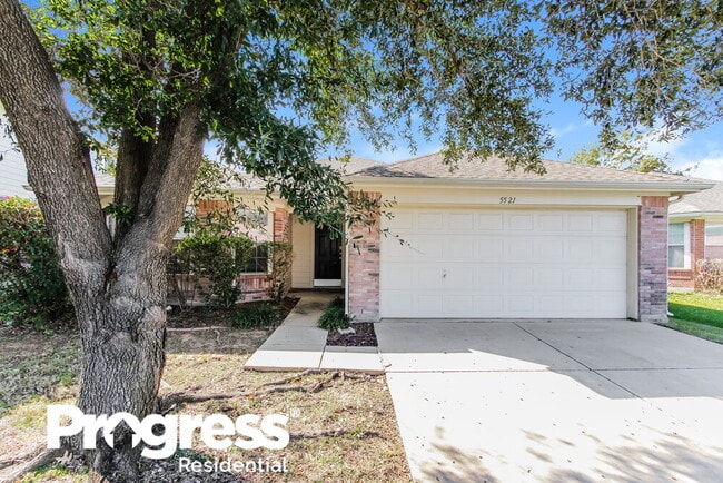 Building Photo - 5521 Hunters Bend Ln