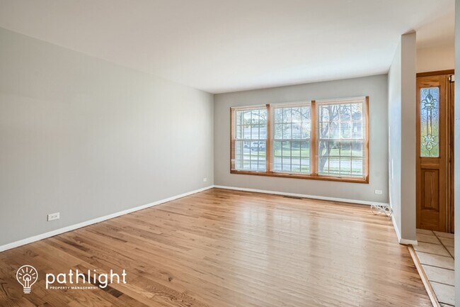 Building Photo - 1525 North Patton Avenue, Arlington Height...