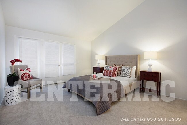 Building Photo - 11816 Bernardo Terrace