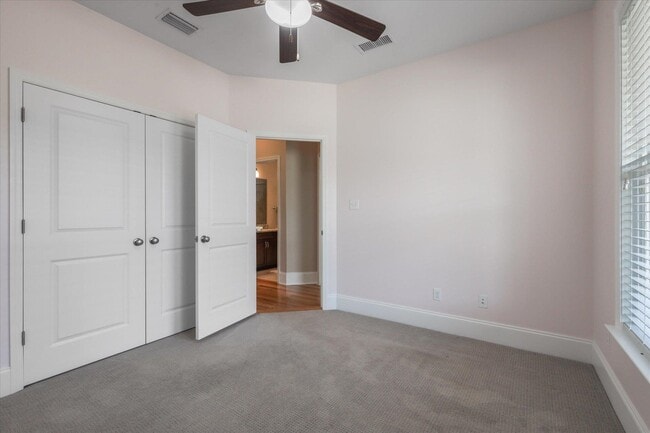 Building Photo - 5185 Holly Fern Trce