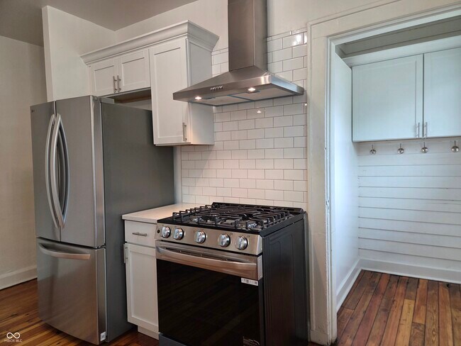 Building Photo - 774 Dequincy St