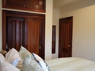 Building Photo - 11 Milford St