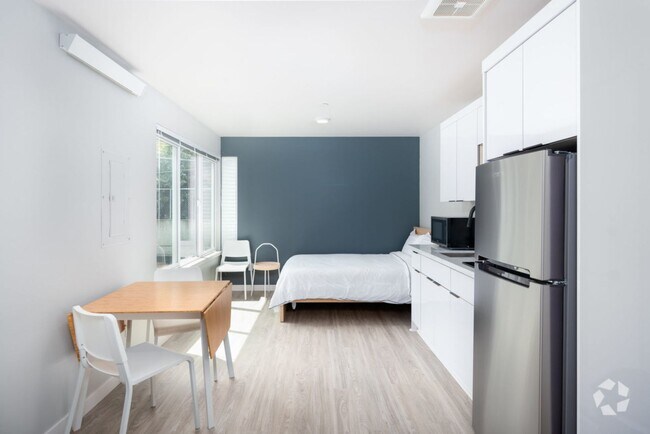 Building Photo - 3221292
