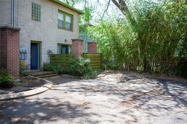 Building Photo - 5837 Velasco Ave