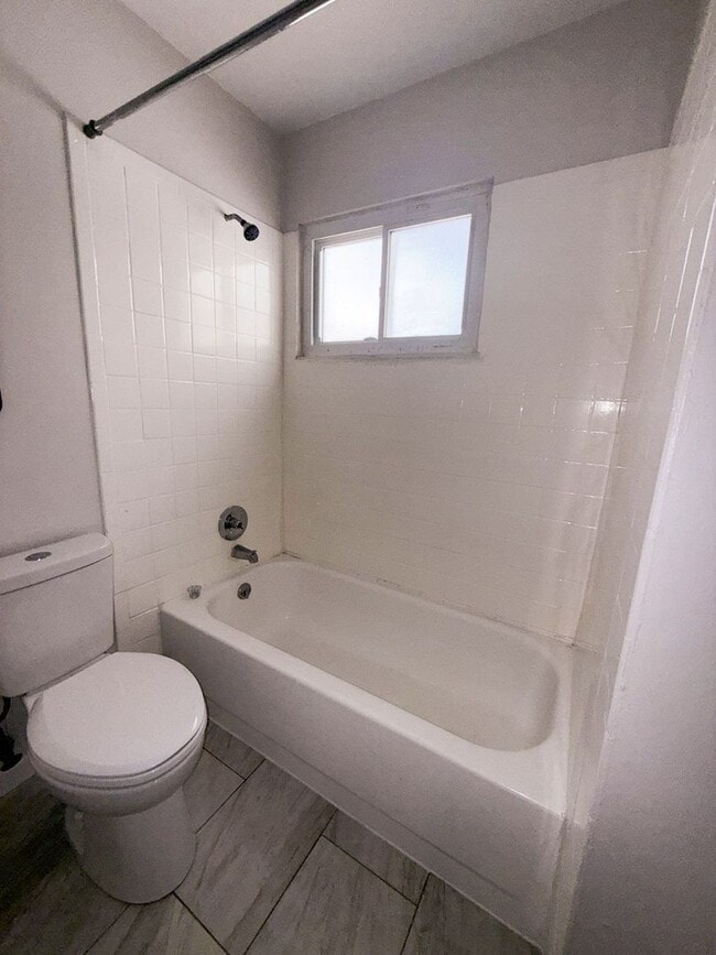 Building Photo - Beautifully Updated 4-Bedroom Ranch on a Peaceful Cul-de-Sac!