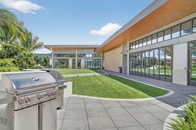 Building Photo - 1500 Rycroft St