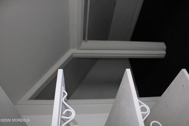 Building Photo - 58 W Greystone Rd