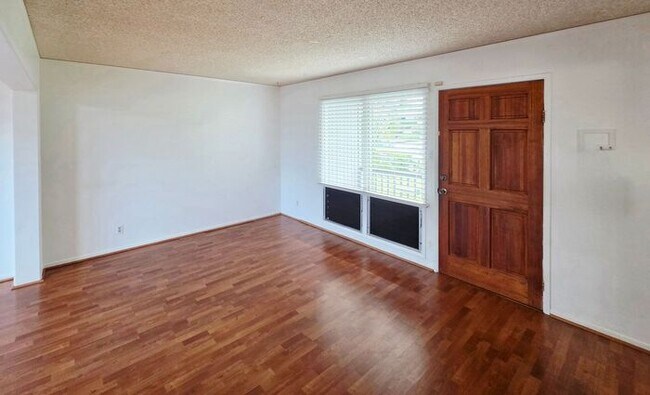 Building Photo - Ridgeway - Aiea: 3 Bed, 1.5 Bath Townhome w/ 2 assigned parking