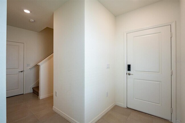 Building Photo - 757 Stoney Pointe Cir