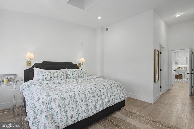 Building Photo - 120 N 3rd St