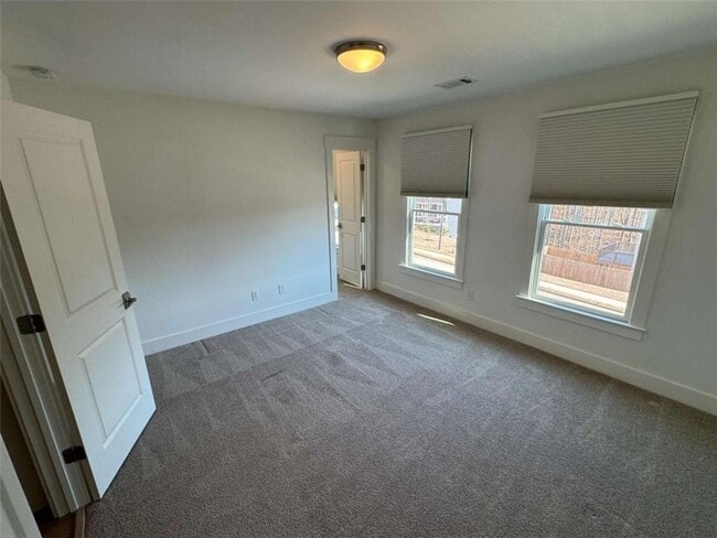 Building Photo - 2442 Mills Bend