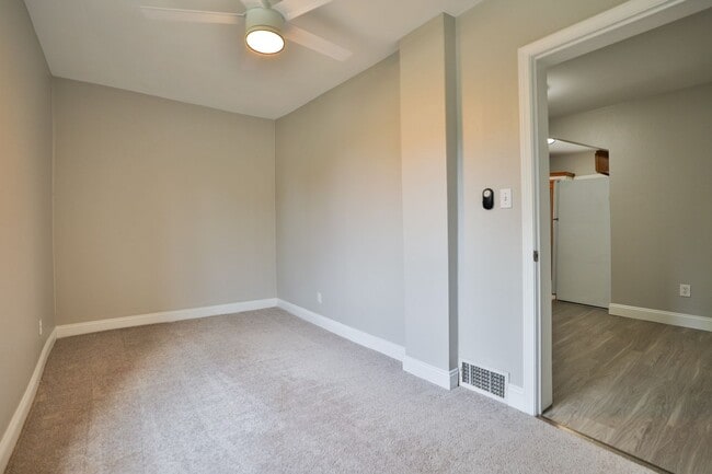Building Photo - 237 S Fillmore St