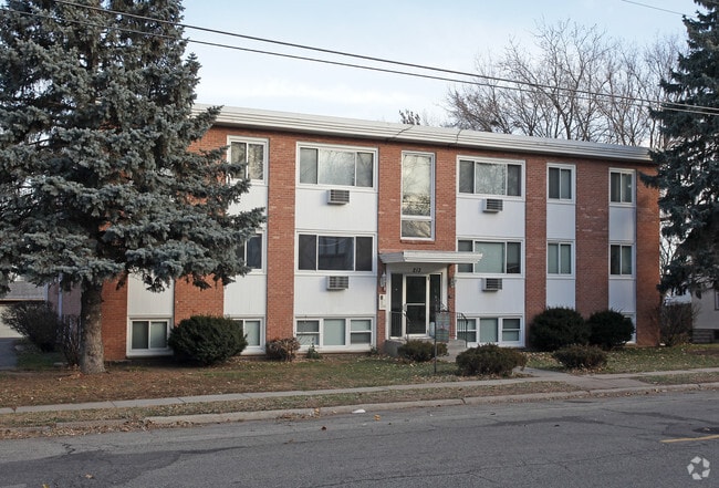 Building Photo - McClish Manor